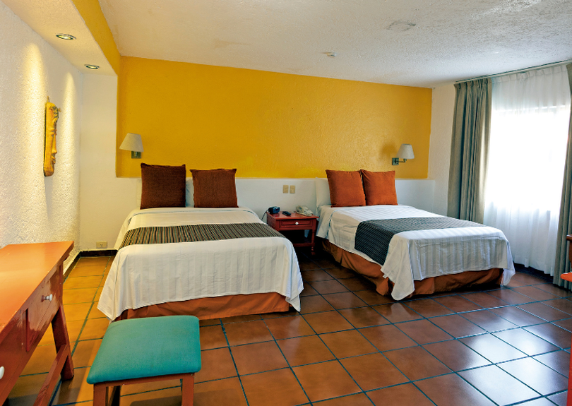 Habitación estándar Hotel Racquet Cuernavaca