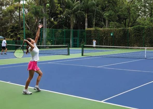 Tennis courts Racquet Cuernavaca Hotel