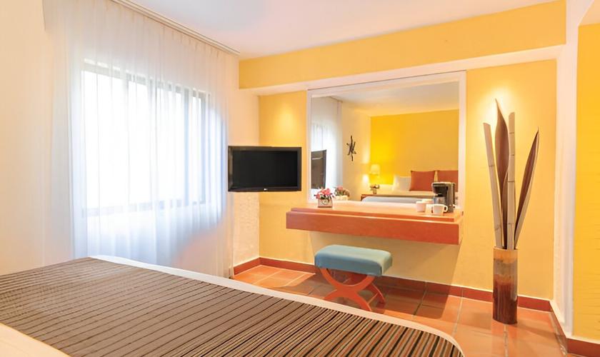 Junior Suite King Racquet Cuernavaca Hotel Junior Suite King Racquet Cuernavaca Hotel